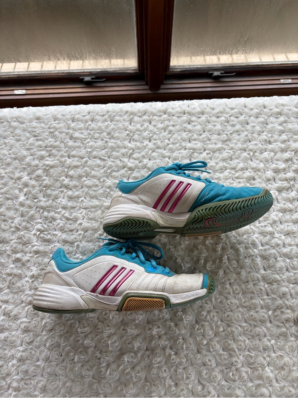 Size 8.5 Adidas Barricade Tennis Court Shoes Aqua Blue & Pink